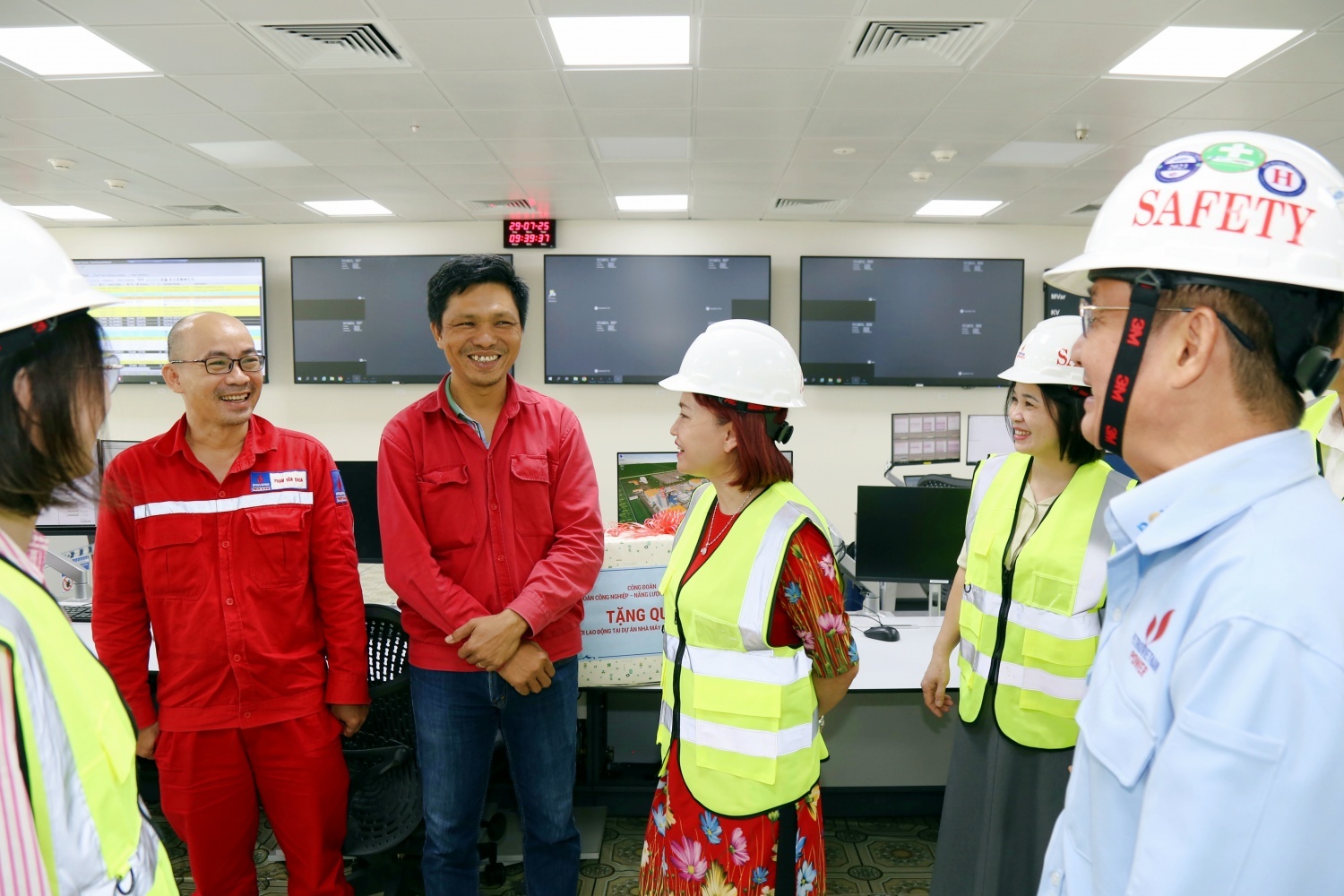 Công đoàn Petrovietnam phát động thi đua lao động sáng tạo tại các nhà máy điện Nhơn Trạch