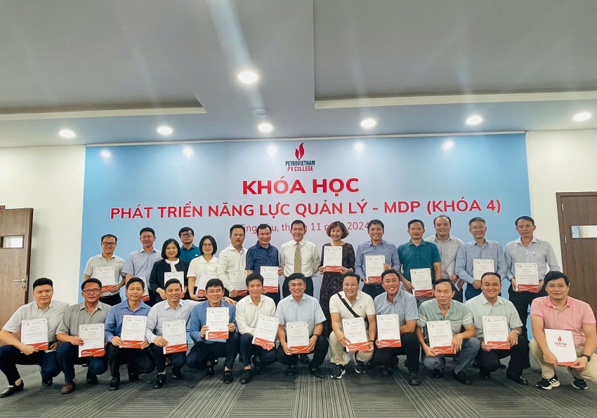 PV College thường xuyên tổ chức các khóa học phát triển năng lực quản lý.