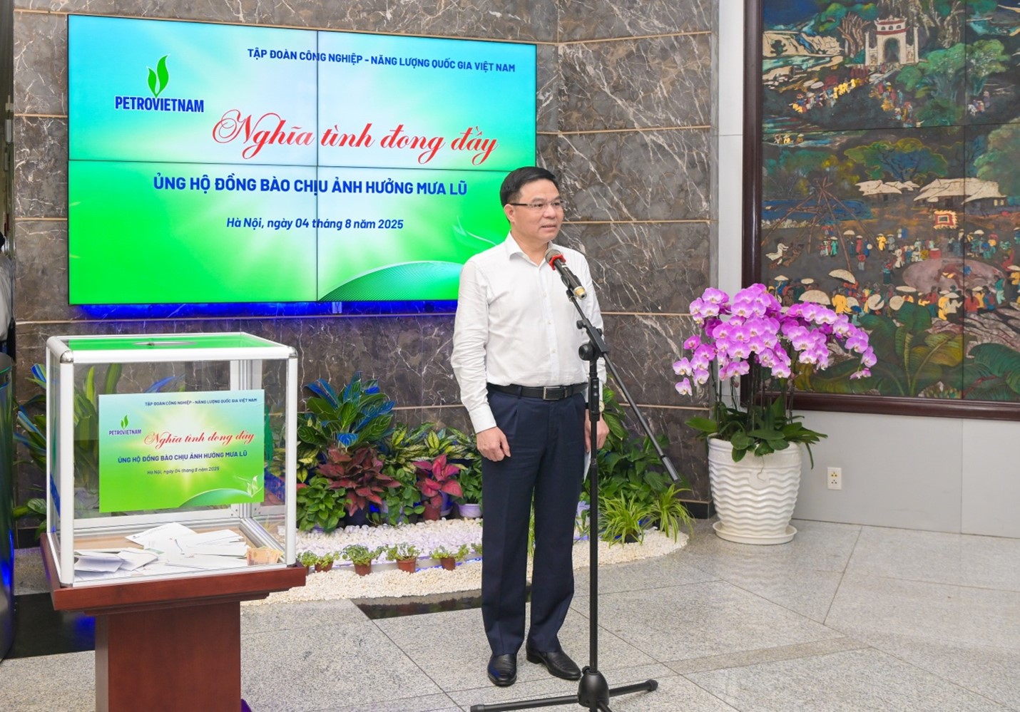 Petrovietnam chung tay hướng về đồng bào vùng lũ