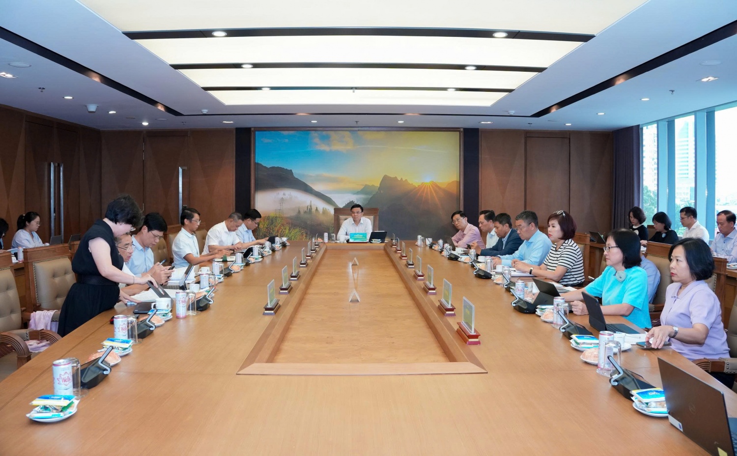HĐTV Petrovietnam nghe báo cáo tình hình hoạt động sản xuất kinh doanh tháng 7 và 7 tháng đầu năm 2025