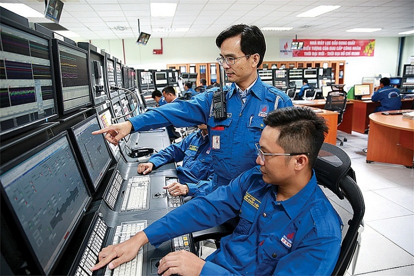 Người lao động BSR luôn thể hiện ý thức trách nhiệm cao trong lao động, sản xuất.