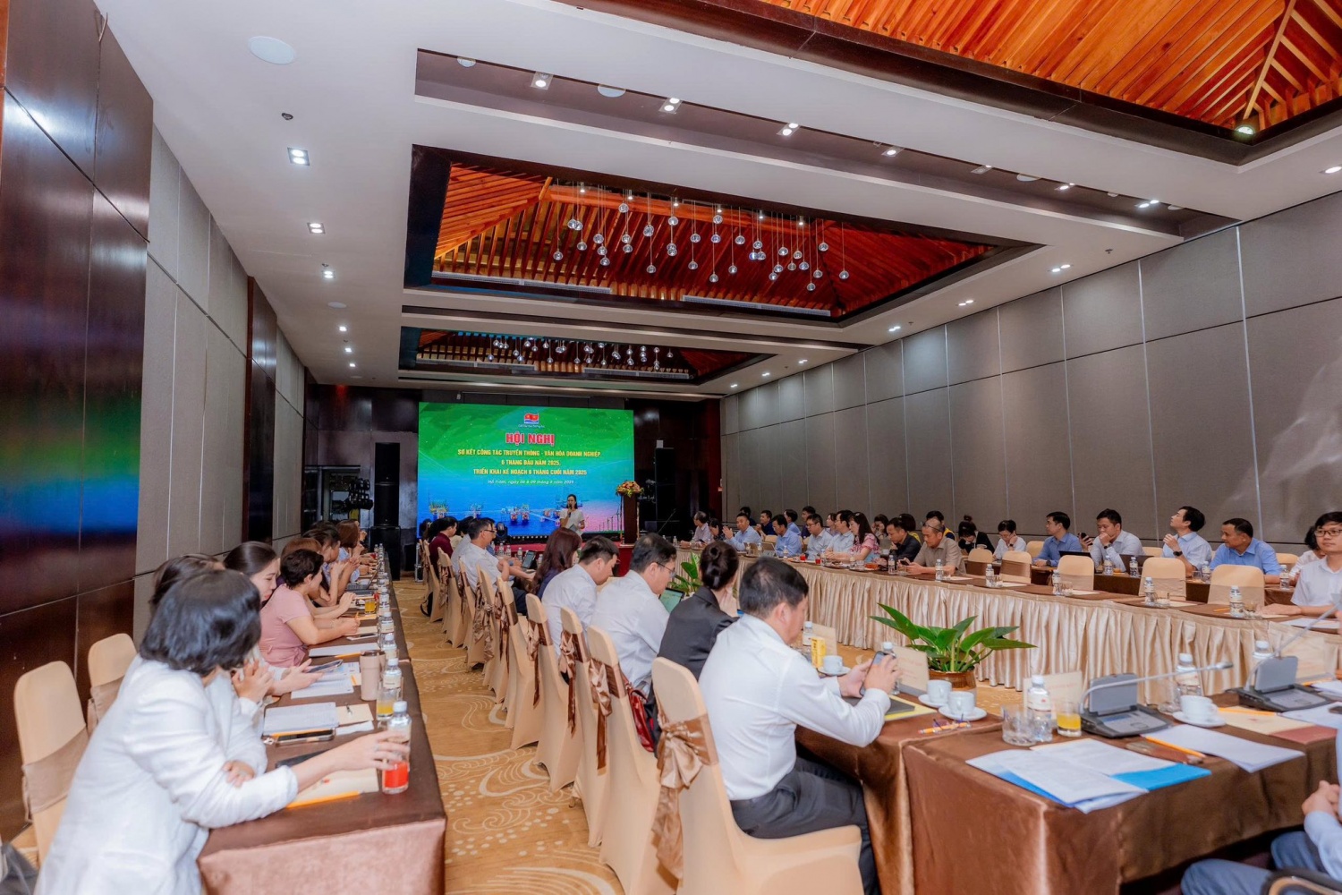 Toàn cảnh Hội nghị sơ kết công tác TT&VHDN 6 tháng đầu năm 2025 và triển khai kế hoạch 6 tháng cuối năm của Vietsovpetro