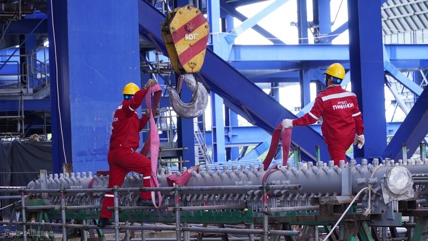 Công tác thi công khẩn trương trên công trường Dự án Long Phú 1