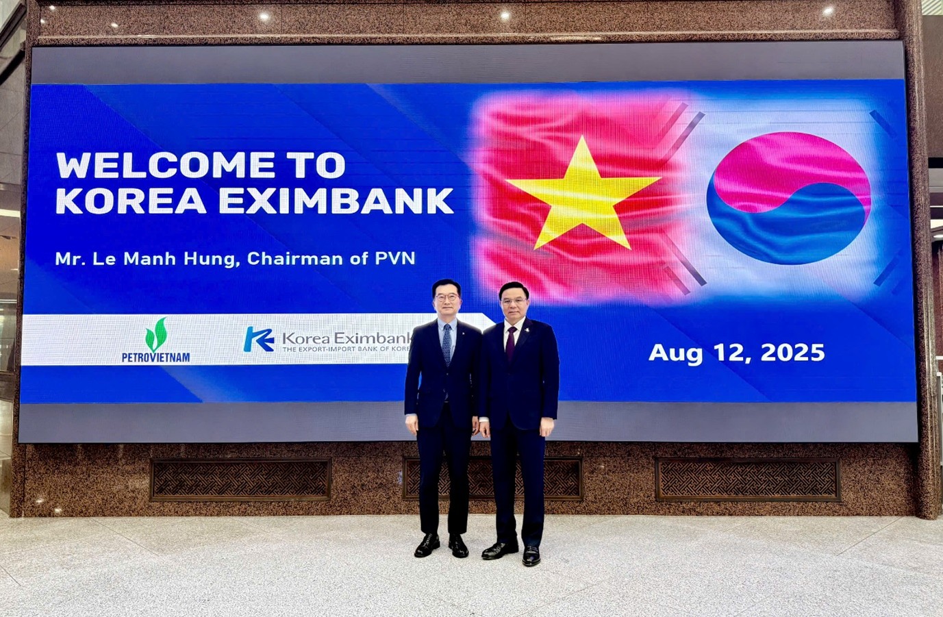 Lãnh đạo Petrovietnam và lãnh đạo KEXIMBANK gặp mặt trao đổi về các thỏa thuận hợp tác trong thời gian tới