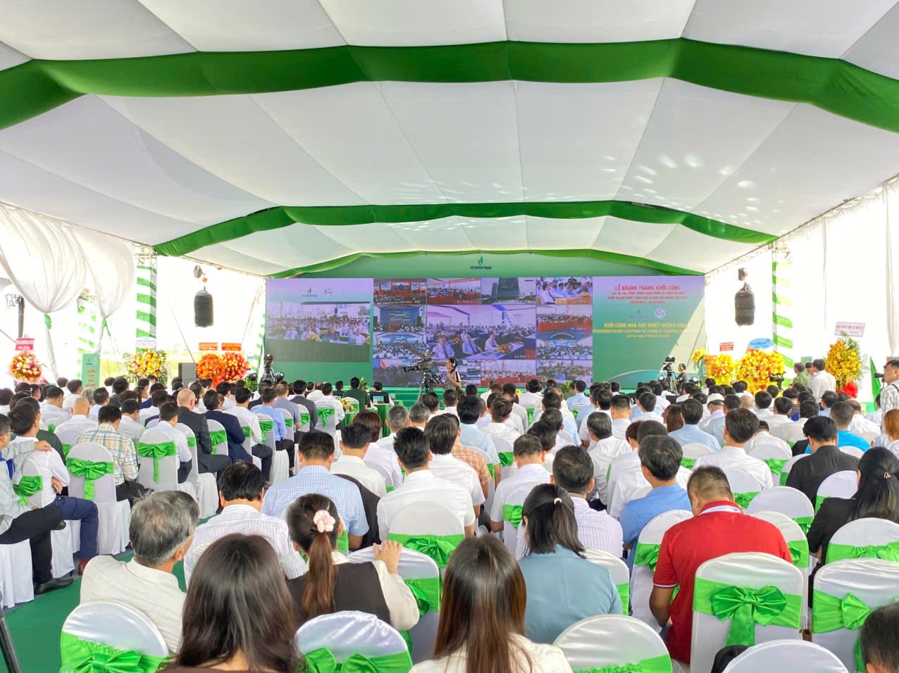 Toàn cảnh buổi lễ
