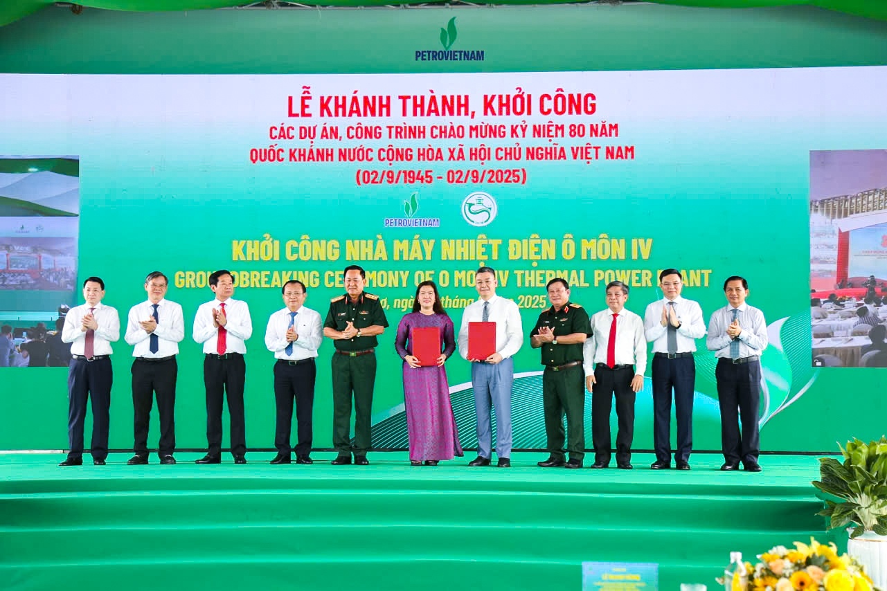 Petrovietnam và UBND Thành phố Cần Thơ ký kết Thỏa thuận hợp tác toàn diện nhằm đáp ứng mục tiêu trong việc hình thành trung tâm năng lượng tích hợp, thúc đẩy công nghiệp hỗ trợ và đào tạo nguồn nhân lực chất lượng cao khu vực đồng bằng sông Cửu Long