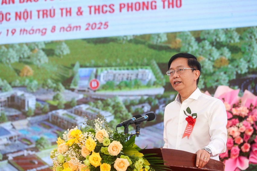 Đồng chí Trần Quang Dũng hy vọng công trình Trường phổ thông Dân tộc nội trú Tiểu học và Trung học cơ sở Phong Thổ sẽ phát huy giá trị và vai trò trong giáo dục, đào tạo, bồi dưỡng thế hệ trẻ của Phong Thổ nói riêng và Lai Châu nói chung.