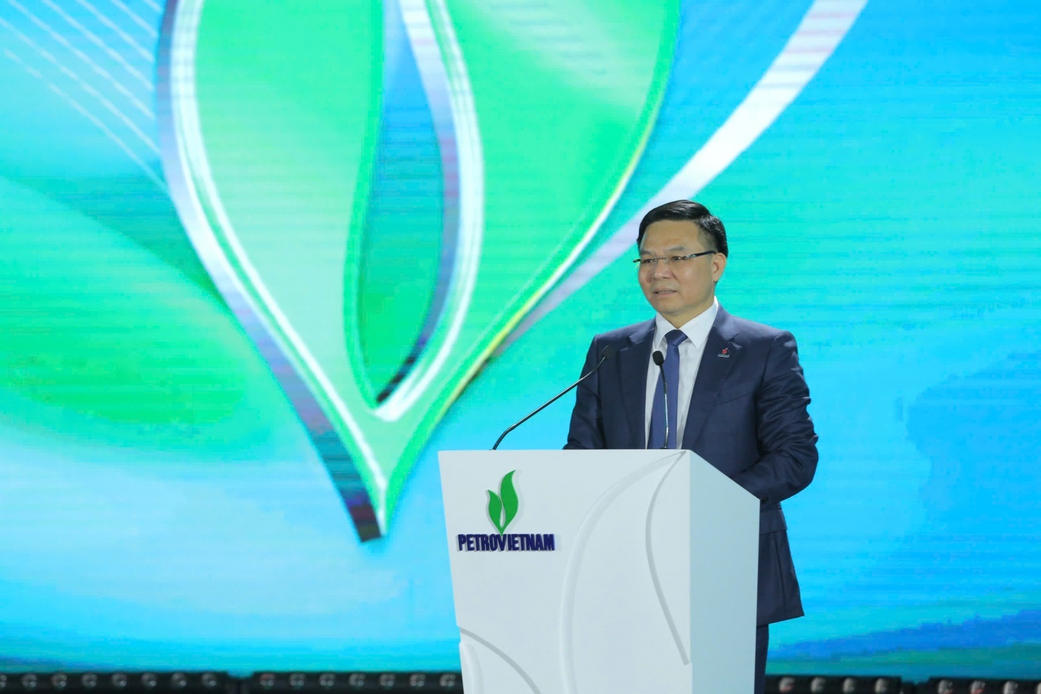 Tại Hội nghị Tổng kết công tác năm 2024 của Petrovietnam, Chủ tịch HĐTV Lê Mạnh Hùng đã chỉ ra 6 động lực tăng trưởng chủ yếu trong năm 2025 của Tập đoàn