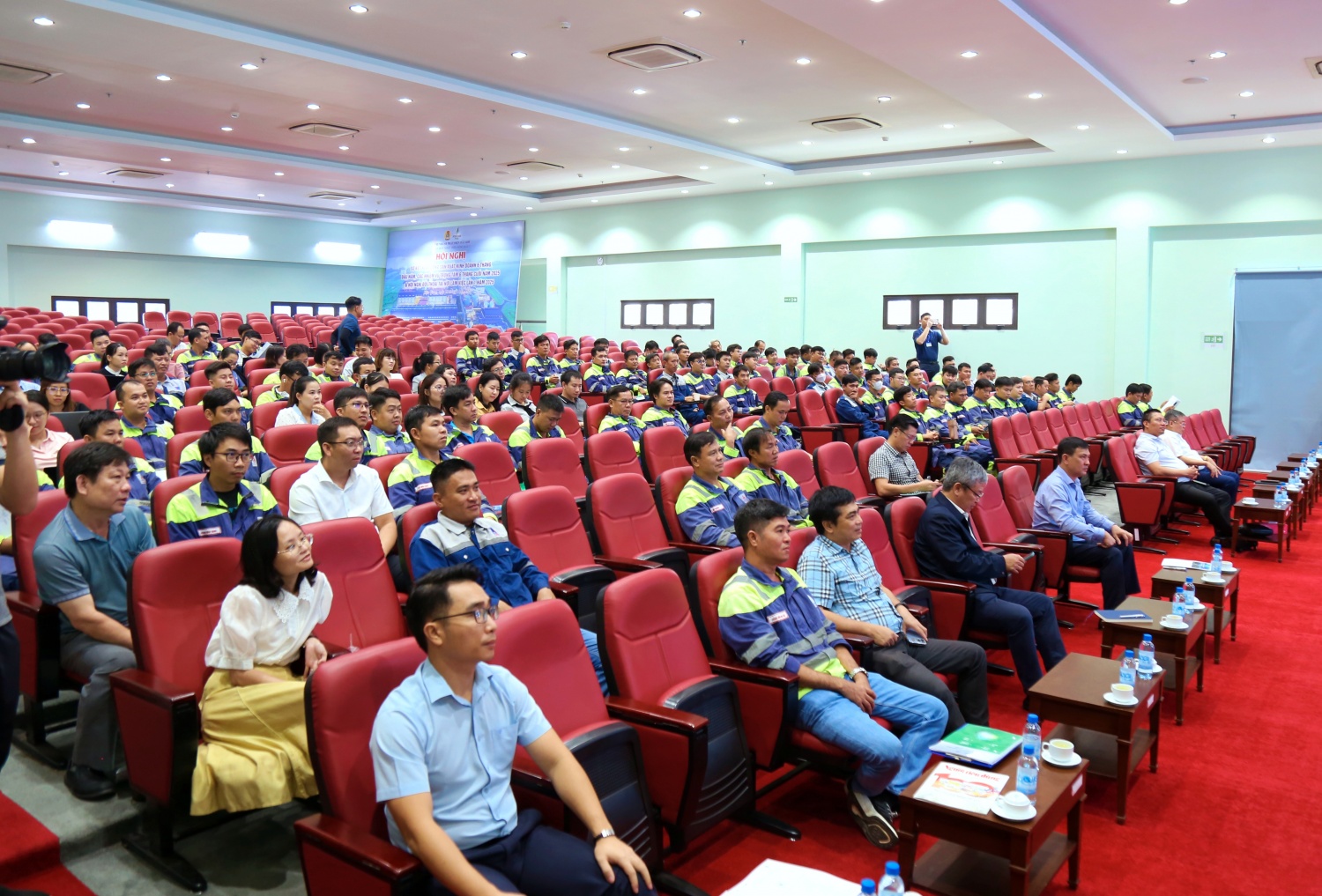 Chương trình có sự tham gia của đông đảo CBCNV, NLĐ đang làm việc tại NMNĐ Sông Hậu 1