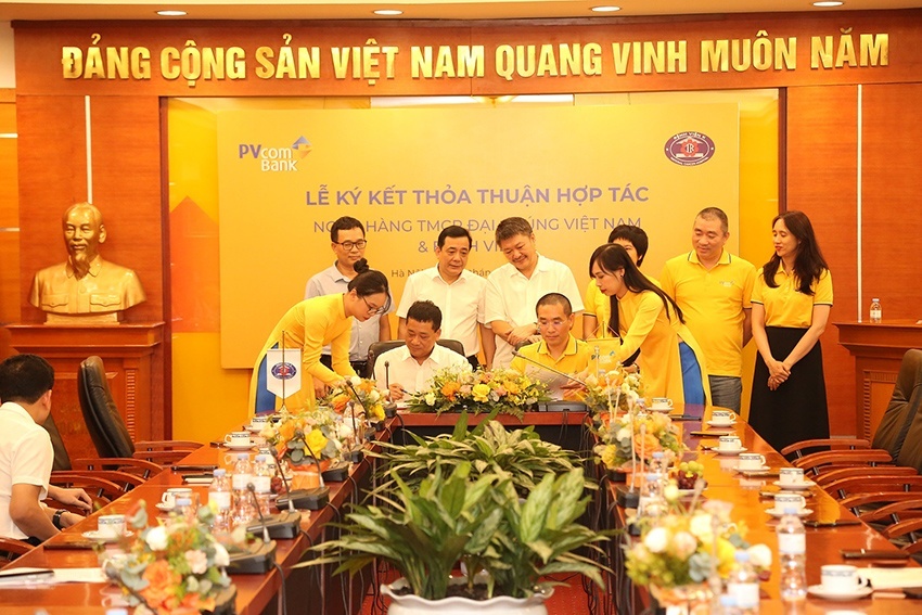 PVcomBank và Bệnh viện K ký kết biên bản hợp tác toàn diện