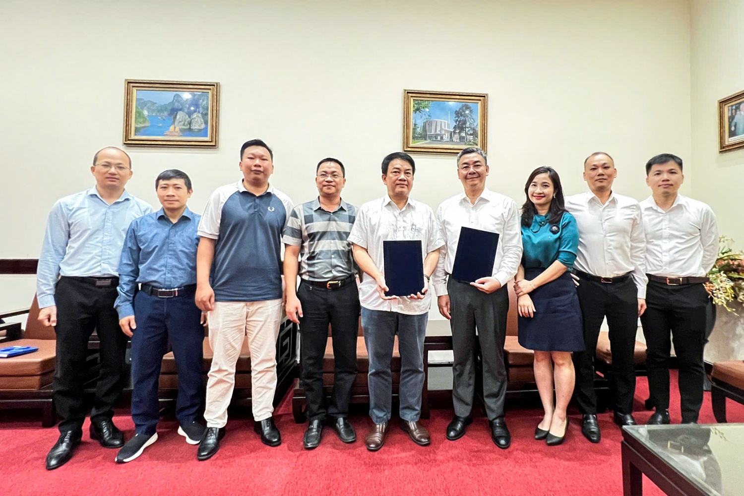 Các đại biểu tại Lễ trao thỏa thuận hợp tác