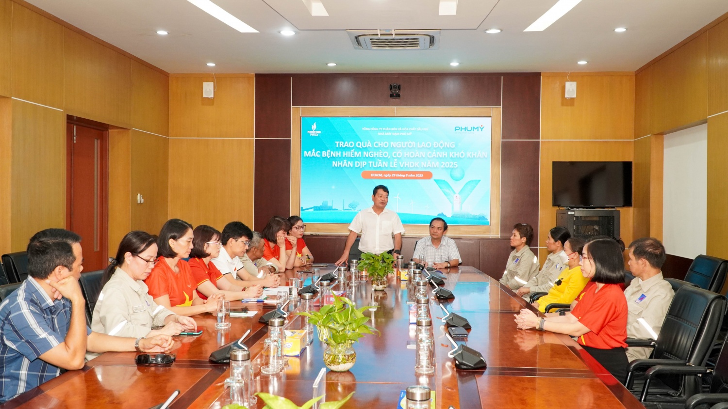 Công đoàn Phú Mỹ lan tỏa tinh thần sẻ chia, quan tâm đến đoàn viên, người lao động nhân dịp Quốc khánh 2/9 và kỷ niệm 50 năm thành lập Petrovietnam.