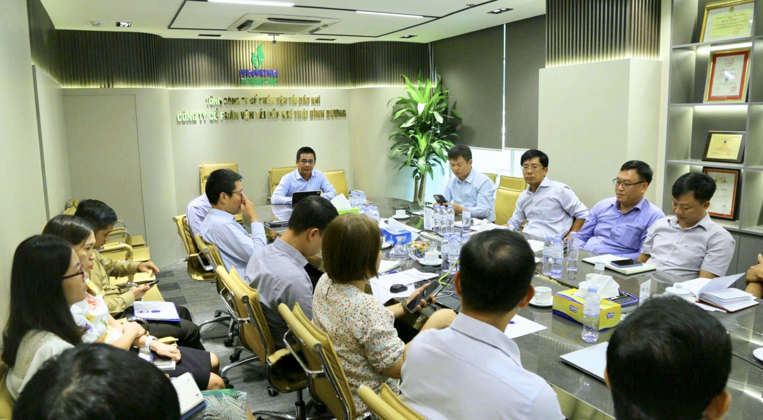 Chi bộ Công ty Cổ phần Vận tải Dầu khí Thái Bình Dương.