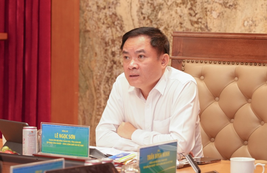 Tổng Giám đốc Petrovietnam Lê Ngọc Sơn: Tập đoàn tiếp tục nỗ lực tối đa bảo đảm thực hiện thành công các mục tiêu trong kế hoạch sản xuất kinh doanh năm 2025. Đồng thời, rà soát động lực tăng trưởng cho kế hoạch 2026, bám sát các chỉ tiêu Nghị quyết Đại hội Đảng bộ Tập đoàn lần thứ IV đề ra.