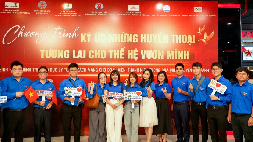 Đoàn Thanh niên Petrovietnam “check-in” tại chương trình.