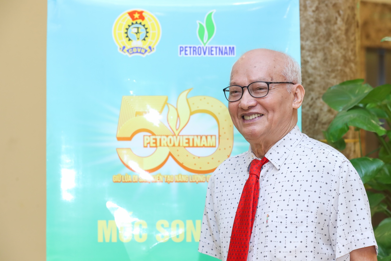 Ông Đỗ Chí Hiếu, nguyên Chủ tịch Công đoàn Petrovietnam khóa III (Ảnh: Phong Sơn).