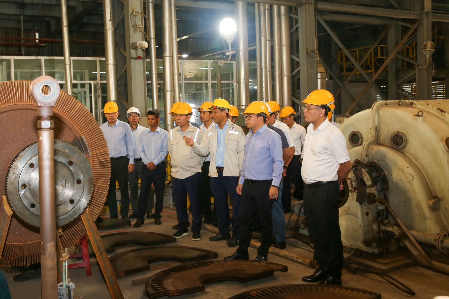 Đoàn công tác Petrovietnam kiểm tra công tác sửa chữa, chuẩn bị vận hành Nhà máy Nhiên liệu sinh học Dung Quất.
