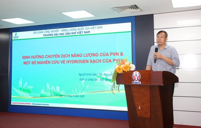 PVU ký kết thỏa thuận hợp tác đa phương tiện về lĩnh vực năng lượng tái tạo, năng lượng Hydrogen TS. Nguyễn Hữu Lương trình bày tham luận tại sự kiện.
