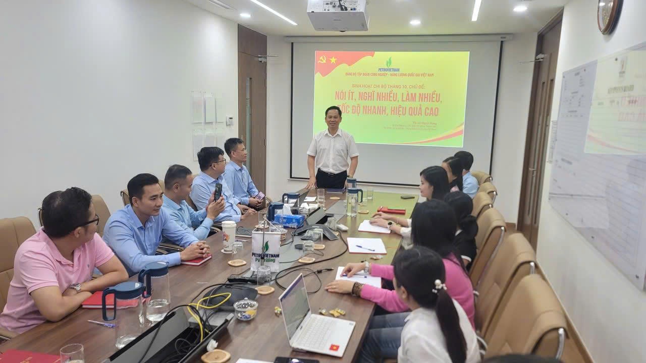 Buổi sinh hoạt chi bộ tại PV Drilling.