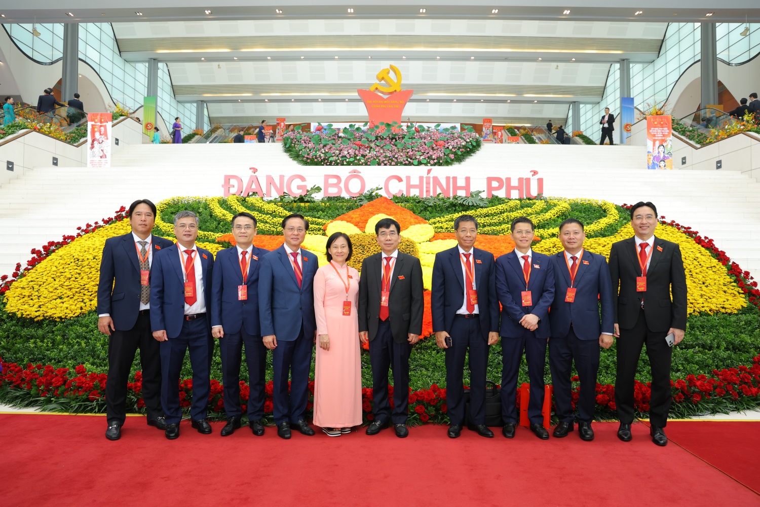 Các đại biểu Petrovietnam chụp ảnh lưu niệm tại Đại hội.