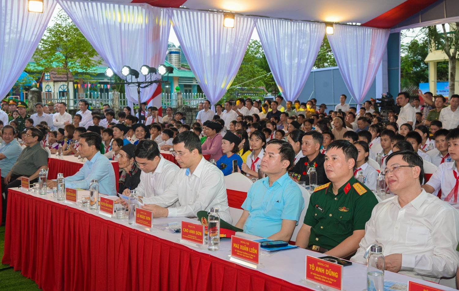 Tổng Giám đốc Petrovietnam Lê Ngọc Sơn và các đại biểu tham dự chương trình