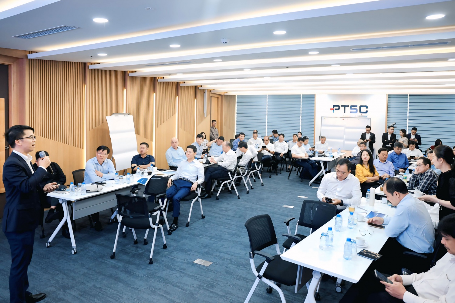 Khóa đào tạo chuyên đề “Chuyển đổi số” dành cho Ban Tổng Giám đốc và đội ngũ lãnh đạo chủ chốt của PTSC.