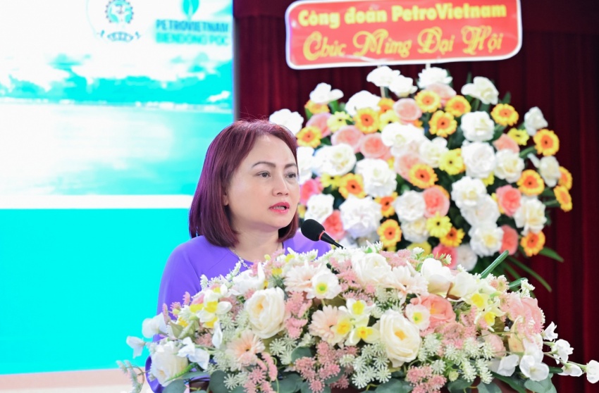 Chủ tịch Công đoàn Petrovietnam Nghiêm Thùy Lan nhấn mạnh việc phát huy truyền thống nghĩa tình, lan tỏa các giá trị văn hóa Petrovietnam và nâng cao chất lượng phối hợp giữa công đoàn và chuyên môn.