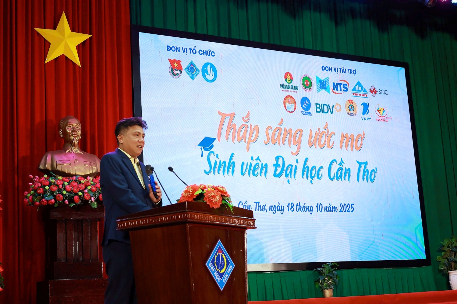 Phó Giám đốc Trung tâm Nghiên cứu và Phát triển PVCFC Nguyễn Văn Khán: Mỗi suất học bổng là một niềm tin được gửi gắm - rằng khi tri thức được nuôi dưỡng, nông nghiệp Việt sẽ có thêm nhiều mùa vụ thắng lớn hơn