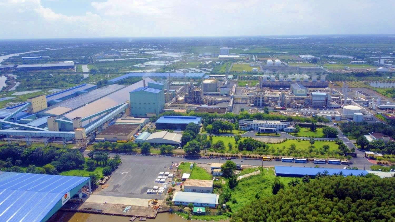 Nhà máy Đạm Cà Mau
