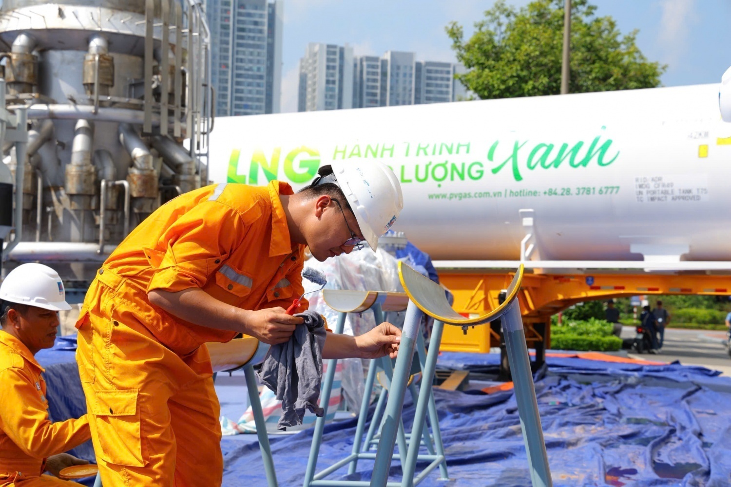 Phấn đấu đóng góp của TFP (nhân tố tổng hợp từ đổi mới công nghệ, quản lý và trình độ lao động) vào tăng trưởng Petrovietnam đạt trên 55%