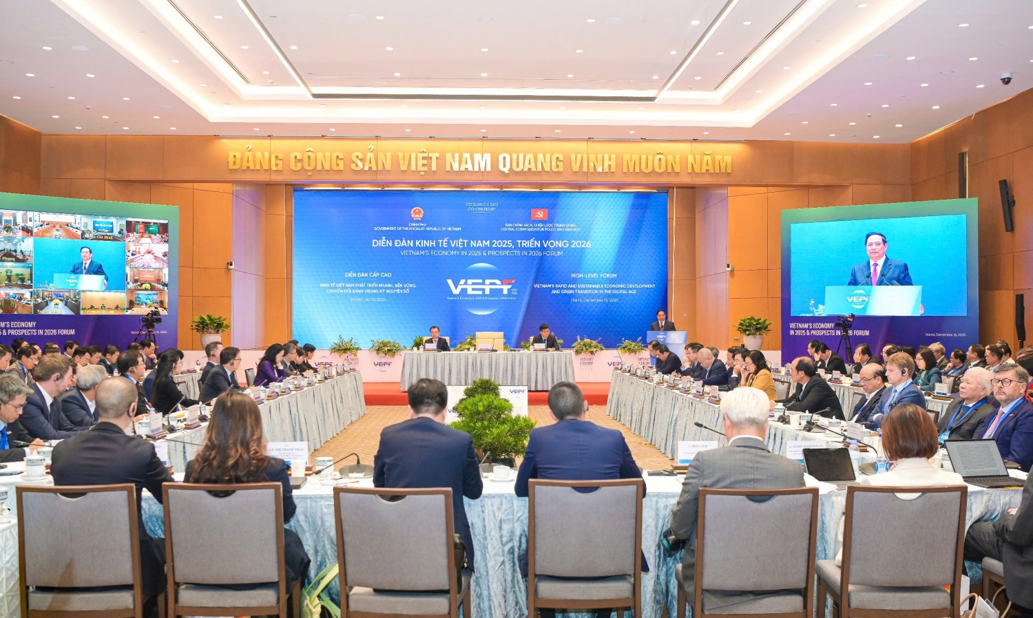 Diễn đàn nhận được nhiều ý kiến tham luận của các đại biểu, chuyên gia, doanh nghiệp trong và ngoài nước