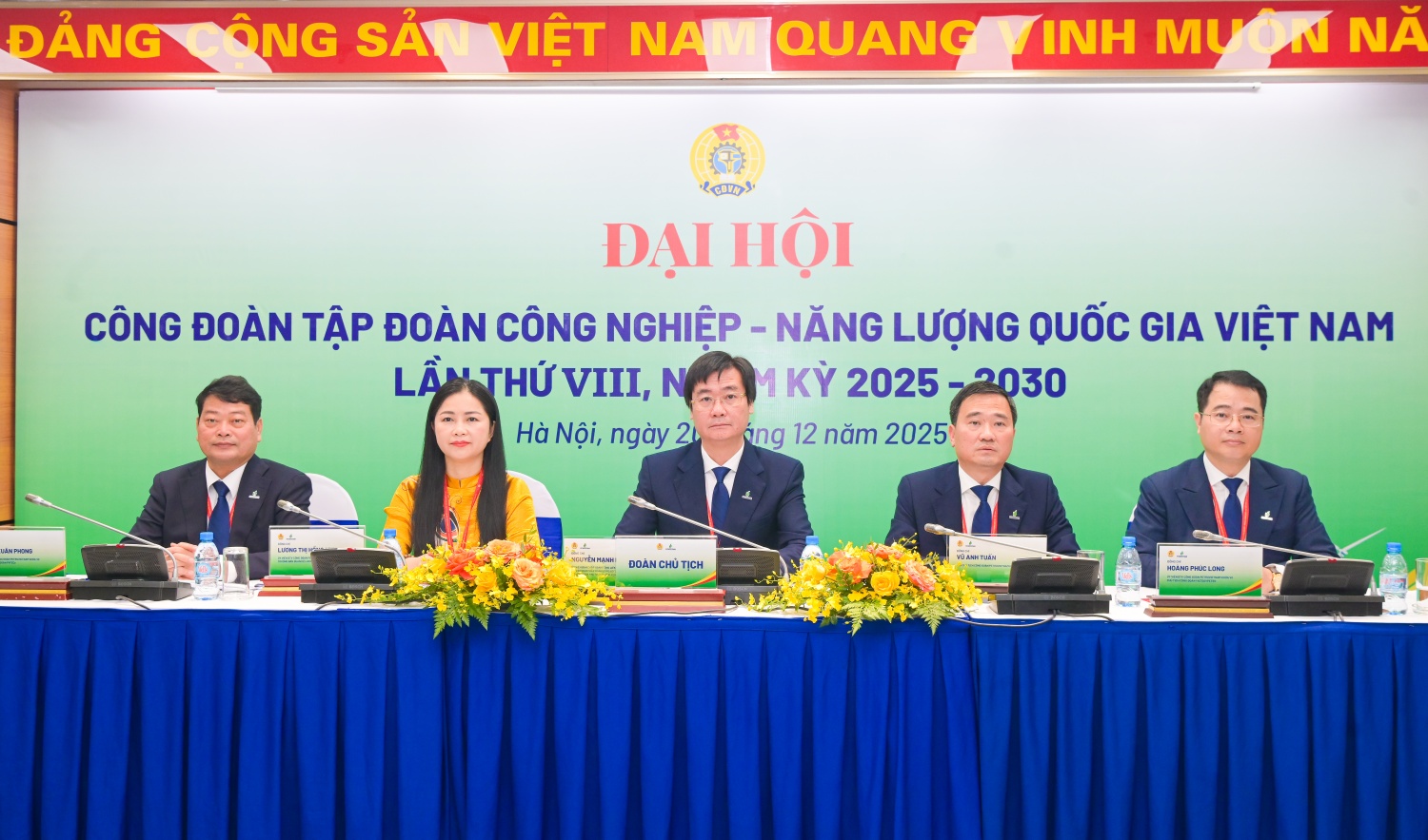 Đoàn Chủ tịch điều hành Đại hội