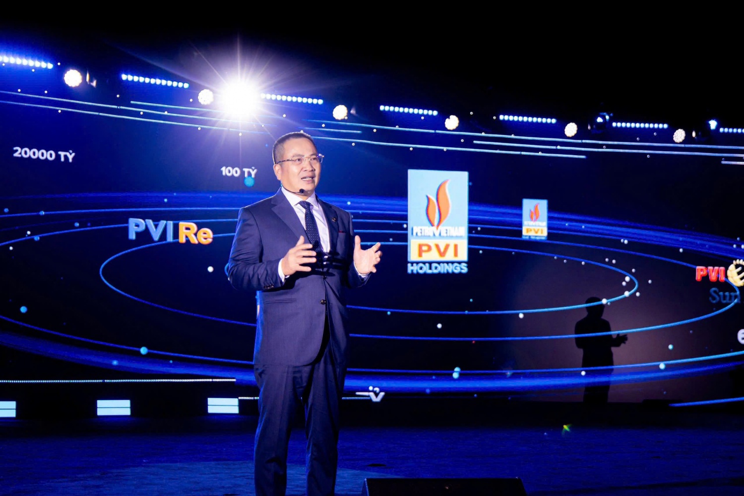 Tổng giám đốc Bảo hiểm PVI Phạm Anh Đức ôn lại lịch sử hình thành và phát triển của PVI.