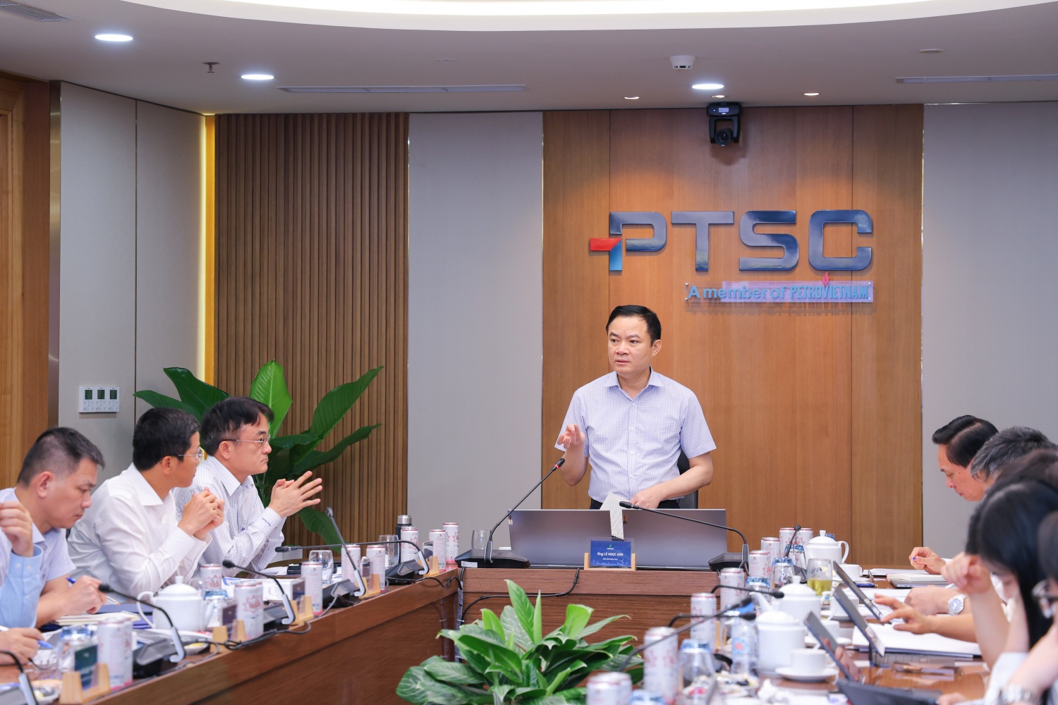 Ông Lê Ngọc Sơn, Chủ tịch HĐTV Petrovietnam nhấn mạnh PTSC được xác định là đơn vị chủ lực trong lĩnh vực dịch vụ kỹ thuật, đóng vai trò đầu tàu phát triển các dịch vụ kỹ thuật năng lượng và công nghiệp của Tập đoàn.