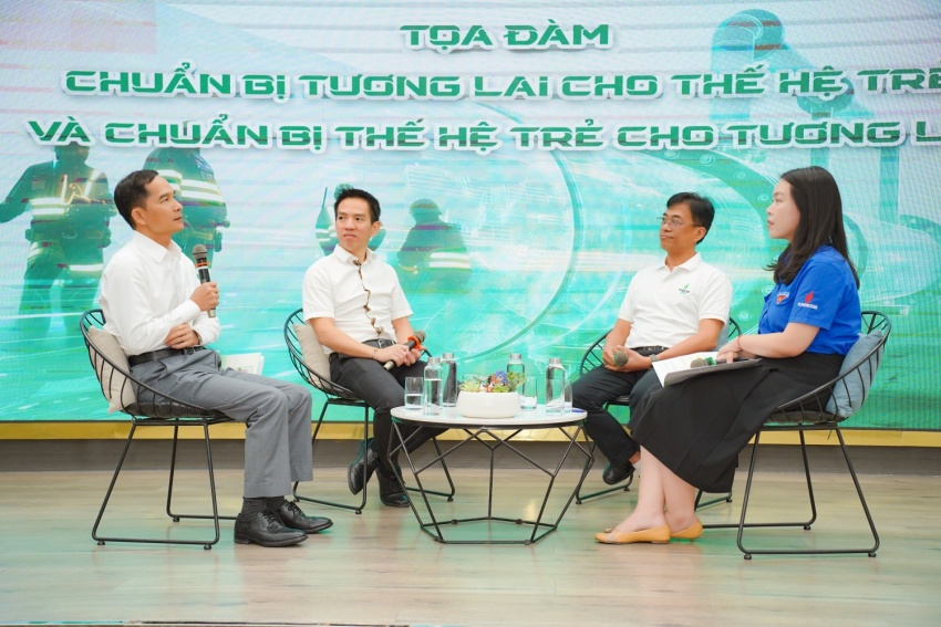 Chương trình tọa đàm chủ đề “Chuẩn bị tương lai cho thế hệ trẻ và chuẩn bị thế hệ trẻ cho tương lai”