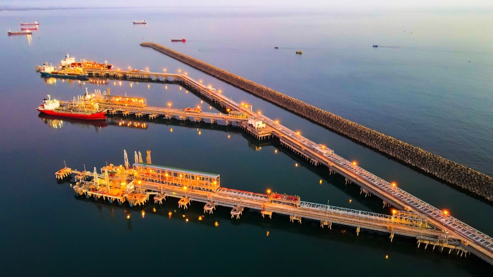 NMLD Dung Quất không chỉ là trụ cột trong tăng trưởng công nghiệp mà còn đóng góp lớn vào ngân sách và thúc đẩy phát triển kinh tế tỉnh Quảng Ngãi.