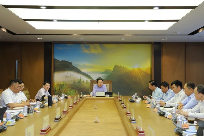 Petrovietnam's Chairman of the Board of Directors, Le Ngoc Son, presided over the May 2026 meeting of the Board of Directors and the Executive Board.