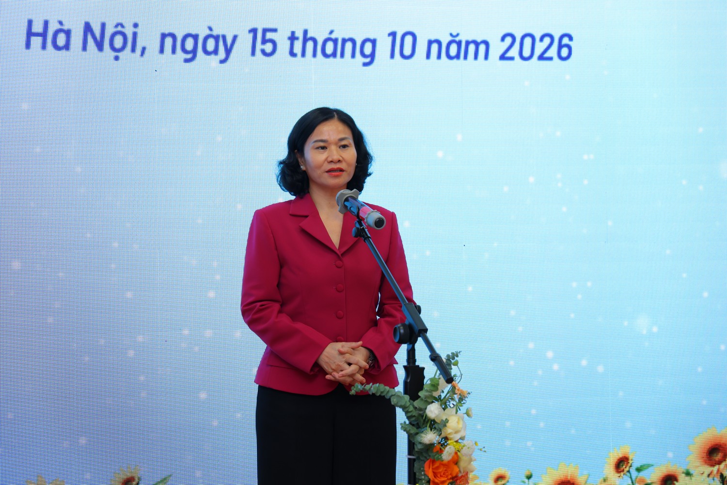 Đồng chí Nguyễn Thị Tuyến, Ủy viên Ban Chấp hành Trung ương Đảng, Phó Bí thư Đảng ủy Chính phủ khẳng định Đảng bộ Tập đoàn là một trong những Đảng bộ có thành tích nổi bật trong nhiều năm.