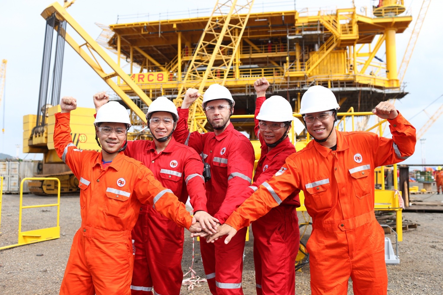 Vietsovpetro là biểu tượng của tình hữu nghị, hợp tác bền chặt giữa hai dân tộc Việt - Nga.