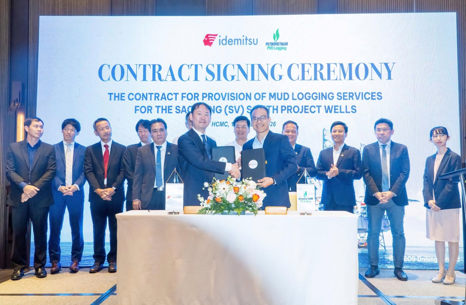 Lễ ký kết hợp đồng cung cấp dịch vụ giữa Idemitsu Gas Production (Vietnam) và PVD Logging.