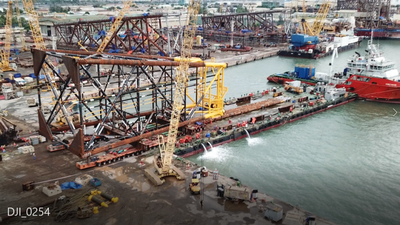 Hạ thủy thành công khối Chân đế RC-RB1 thuộc dự án phát triển mỏ Rồng Hạ thủy thành công khối Chân đế RC-RB1 thuộc dự án phát triển mỏ Rồng