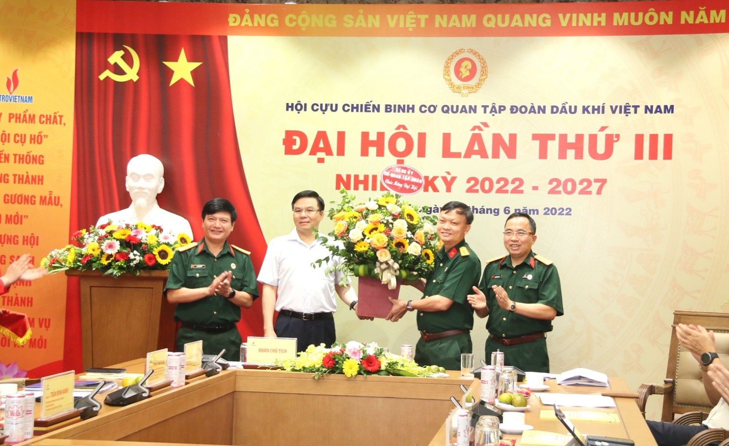 Đại hội đại biểu Hội CCB Cơ quan Tập đoàn lần III, nhiệm kỳ 2022-2027 thành công tốt đẹp