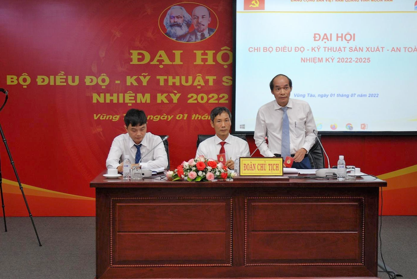Vietsovpetro tổ chức thành công Đại hội điểm Chi bộ Điều độ – Kỹ thuật sản xuất – An toàn Vietsovpetro tổ chức thành công Đại hội điểm Chi bộ Điều độ – Kỹ thuật sản xuất – An toàn
