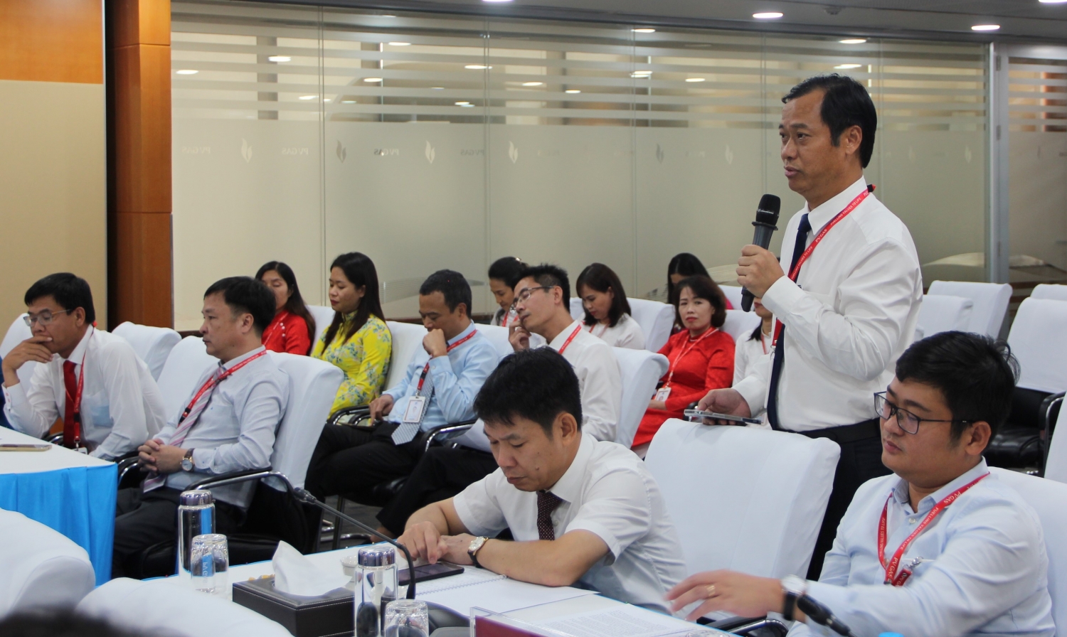 Đại hội thảo luận Báo cáo chính trị và Báo cáo kiểm điểm Đại hội thảo luận Báo cáo chính trị và Báo cáo kiểm điểm