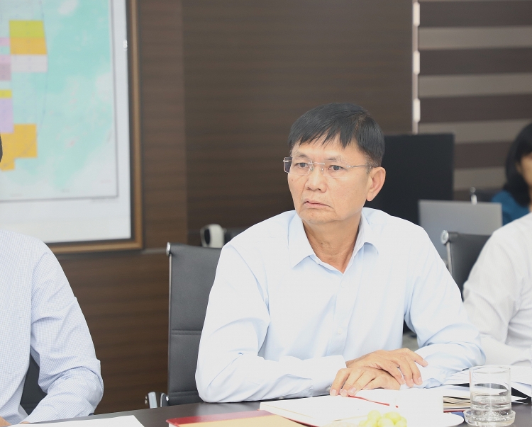 Tổng Giám đốc Petrovietnam Lê Mạnh Hùng làm việc với Vietsovpetro về tình hình SXKD 6 tháng đầu năm 2022 Tổng Giám đốc Petrovietnam Lê Mạnh Hùng: Vietsovpetro cần tiếp tục giữ vững mục tiêu về gia tăng trữ lượng và sản lượng