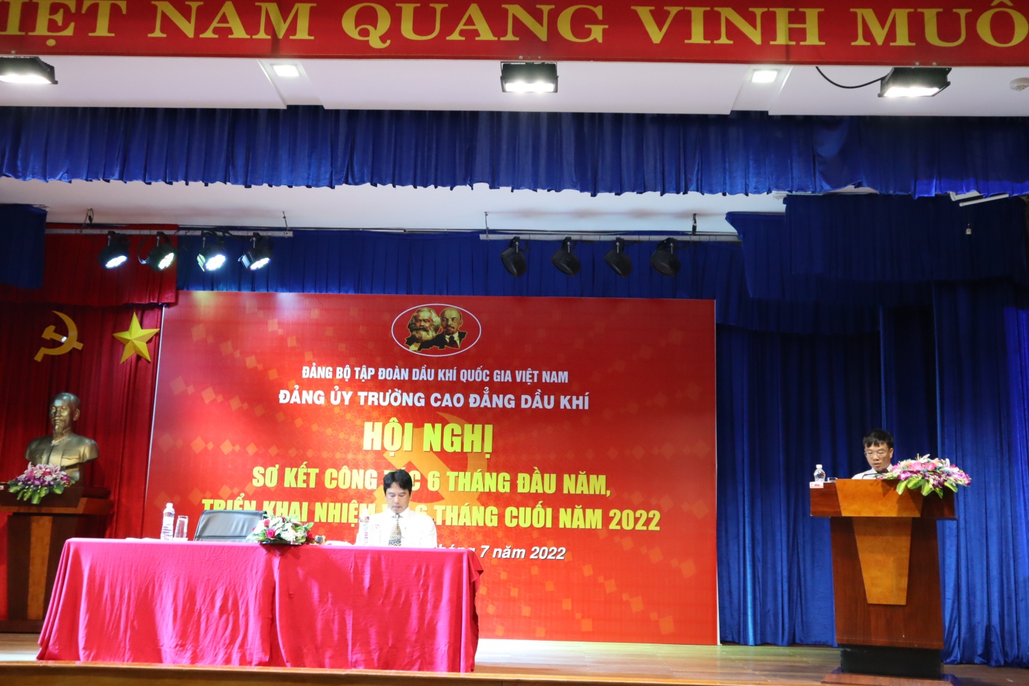 Đảng bộ PVMTC tổ chức Hội nghị sơ kết công tác đảng 6 tháng đầu năm và triển khai nhiệm vụ 6 tháng cuối năm 2022 Đảng bộ PVMTC tổ chức Hội nghị sơ kết công tác đảng 6 tháng đầu năm và triển khai nhiệm vụ 6 tháng cuối năm 2022