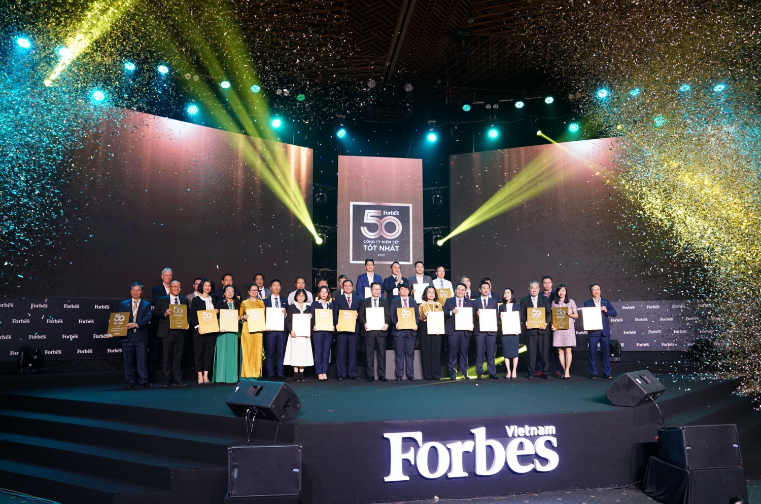 PV GAS lần thứ 10 liên tiếp nhận vinh danh của Forbes PV GAS lần thứ 10 liên tiếp nhận vinh danh của Forbes