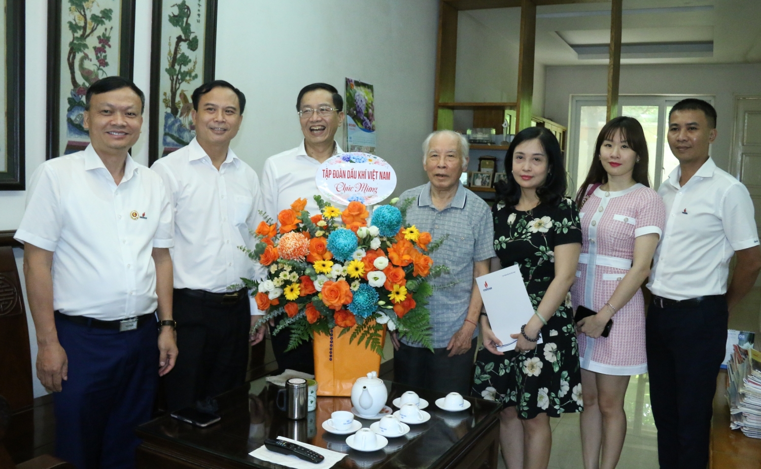 Lãnh đạo Petrovietnam thăm hỏi, tri ân nguyên lãnh đạo Tập đoàn Lãnh đạo Petrovietnam thăm hỏi, tri ân nguyên lãnh đạo Tập đoàn