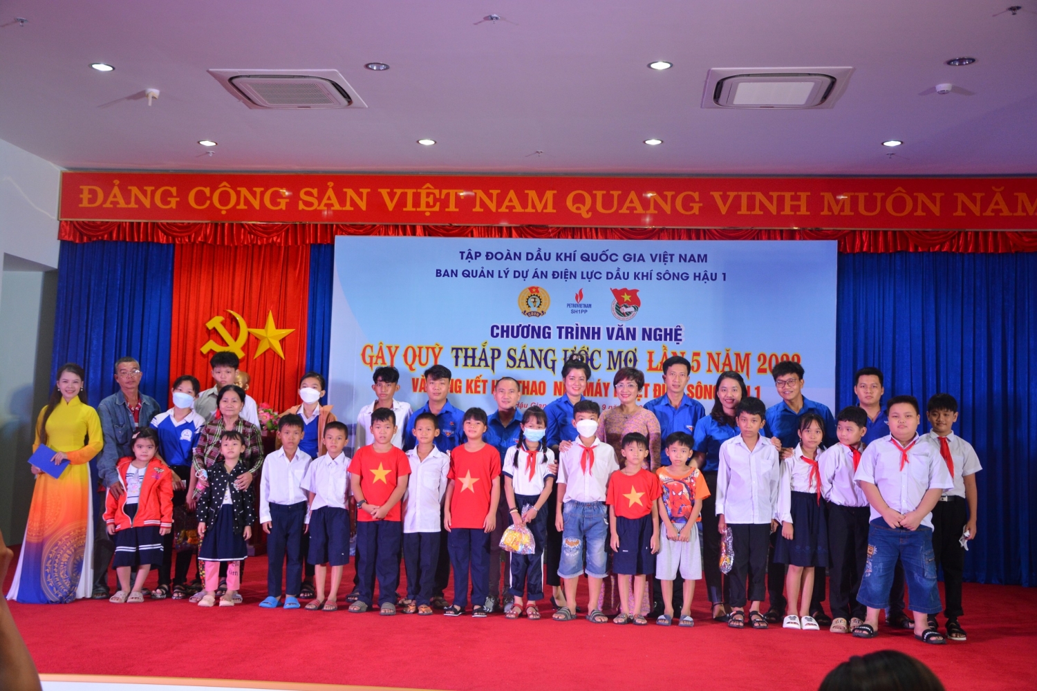 Ban QLDA Sông Hậu 1 trao học bổng “Thắp sáng ước mơ” Ban QLDA Sông Hậu 1 trao học bổng “Thắp sáng ước mơ”