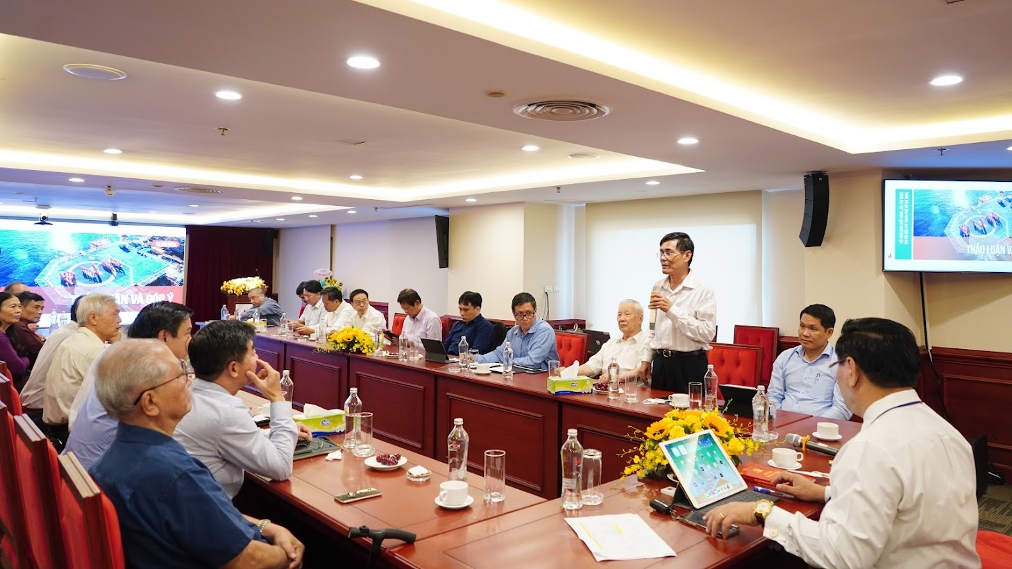 Hội nghị BCH Chi hội Dầu khí TP HCM lần thứ I: Kiện toàn tổ chức, thông qua chương trình công tác quý IV/2022 Hội nghị BCH Chi hội Dầu khí TP HCM lần thứ I: Kiện toàn tổ chức, thông qua chương trình công tác quý IV/2022